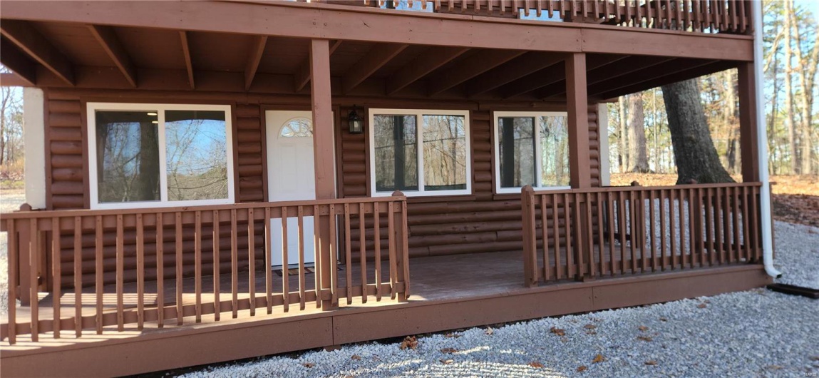 Bottom deck