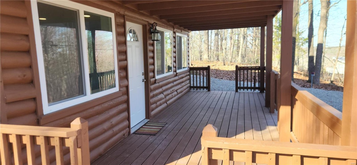 Bottom porch/deck