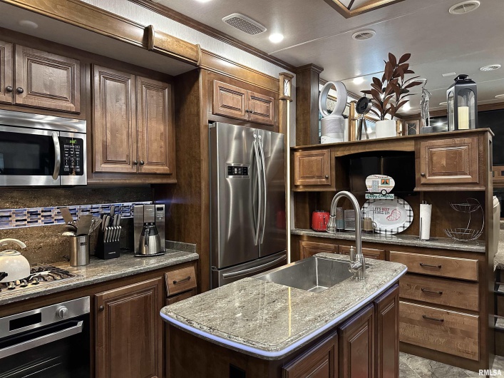 8 McBride Court, Marion, Illinois 62959, 1 Bedroom Bedrooms, 0 ,1 BathroomBathrooms,Manufactured In Park,For Sale,McBride,0,RMAEB457421