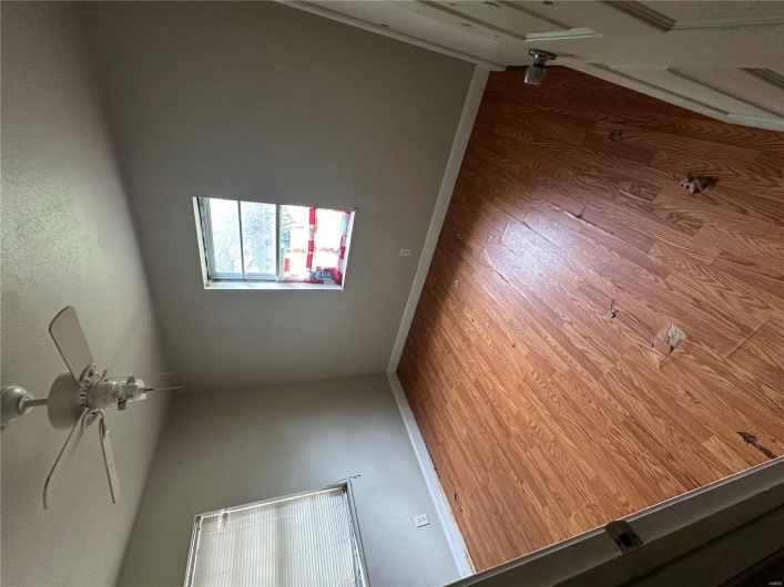 1911 Lynndale Street, Kennett, Missouri 63857, 4 Bedrooms Bedrooms, 7 Rooms Rooms,1 BathroomBathrooms,Residential,For Sale,Lynndale,MAR25021448