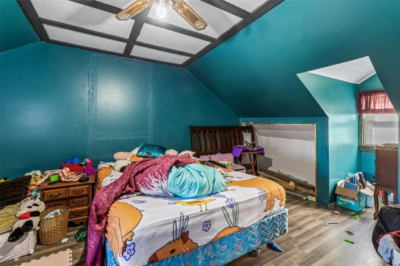 3330 Commonwealth Road, Park Hills, Missouri 63601, 2 Bedrooms Bedrooms, 6 Rooms Rooms,1 BathroomBathrooms,Residential,For Sale,Commonwealth,MAR25021463