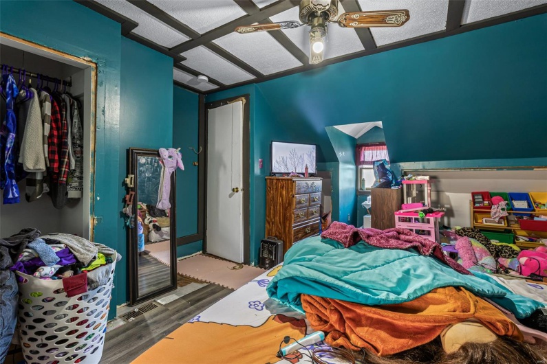 3330 Commonwealth Road, Park Hills, Missouri 63601, 2 Bedrooms Bedrooms, 6 Rooms Rooms,1 BathroomBathrooms,Residential,For Sale,Commonwealth,MAR25021463