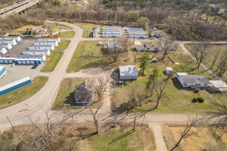 3330 Commonwealth Road, Park Hills, Missouri 63601, 2 Bedrooms Bedrooms, 6 Rooms Rooms,1 BathroomBathrooms,Residential,For Sale,Commonwealth,MAR25021463