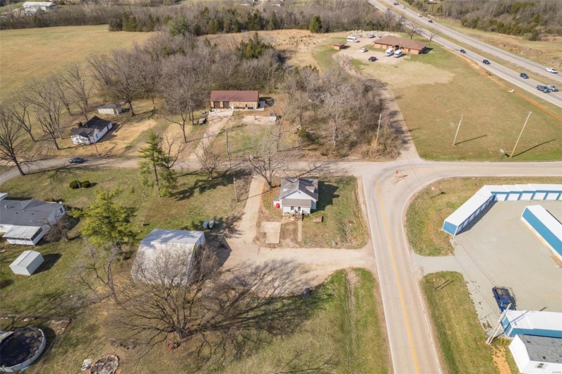 3330 Commonwealth Road, Park Hills, Missouri 63601, 2 Bedrooms Bedrooms, 6 Rooms Rooms,1 BathroomBathrooms,Residential,For Sale,Commonwealth,MAR25021463