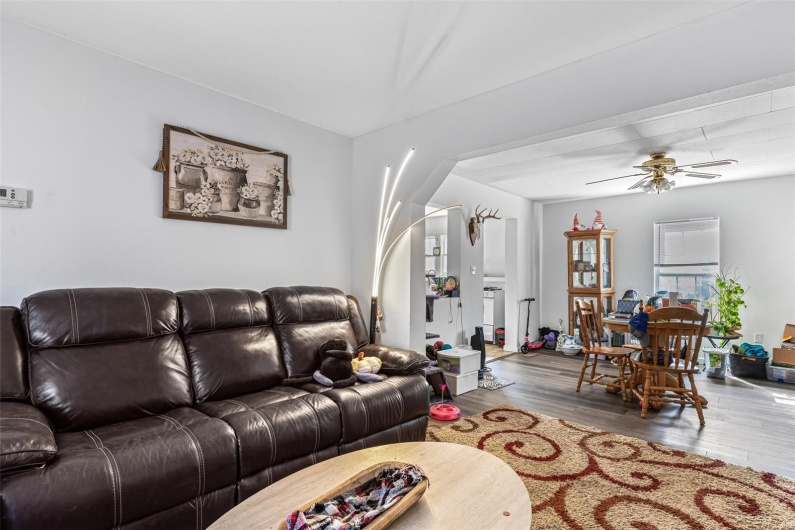 3330 Commonwealth Road, Park Hills, Missouri 63601, 2 Bedrooms Bedrooms, 6 Rooms Rooms,1 BathroomBathrooms,Residential,For Sale,Commonwealth,MAR25021463
