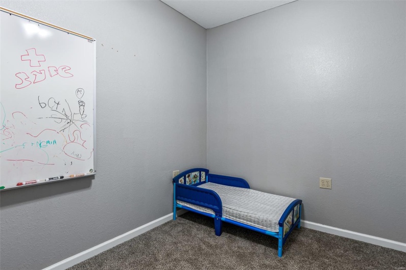 3330 Commonwealth Road, Park Hills, Missouri 63601, 2 Bedrooms Bedrooms, 6 Rooms Rooms,1 BathroomBathrooms,Residential,For Sale,Commonwealth,MAR25021463