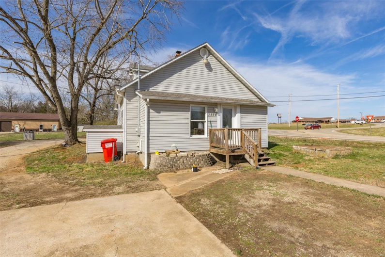 3330 Commonwealth Road, Park Hills, Missouri 63601, 2 Bedrooms Bedrooms, 6 Rooms Rooms,1 BathroomBathrooms,Residential,For Sale,Commonwealth,MAR25021463