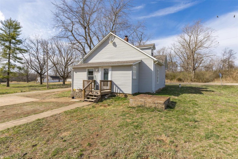3330 Commonwealth Road, Park Hills, Missouri 63601, 2 Bedrooms Bedrooms, 6 Rooms Rooms,1 BathroomBathrooms,Residential,For Sale,Commonwealth,MAR25021463