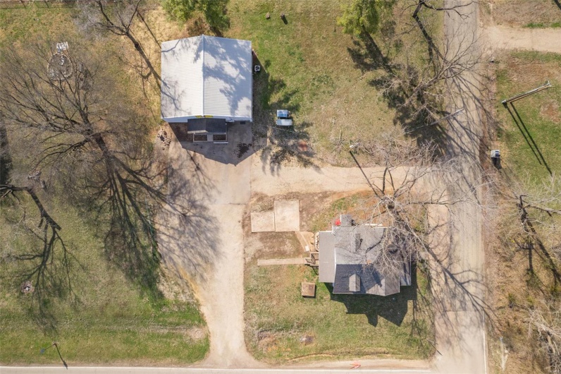 3330 Commonwealth Road, Park Hills, Missouri 63601, 2 Bedrooms Bedrooms, 6 Rooms Rooms,1 BathroomBathrooms,Residential,For Sale,Commonwealth,MAR25021463