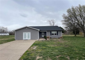 38 Byrd Drive, Sikeston, Missouri 63801, 4 Bedrooms Bedrooms, ,2 BathroomsBathrooms,Residential,For Sale,Byrd Drive,MAR25008754