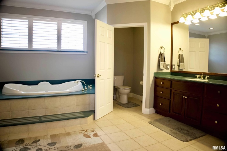 1338 Wagon Creek Road, Creal Springs, Illinois 62922, 3 Bedrooms Bedrooms, 0 ,3 BathroomsBathrooms,Residential,For Sale,Wagon Creek,0,RMAEB457431