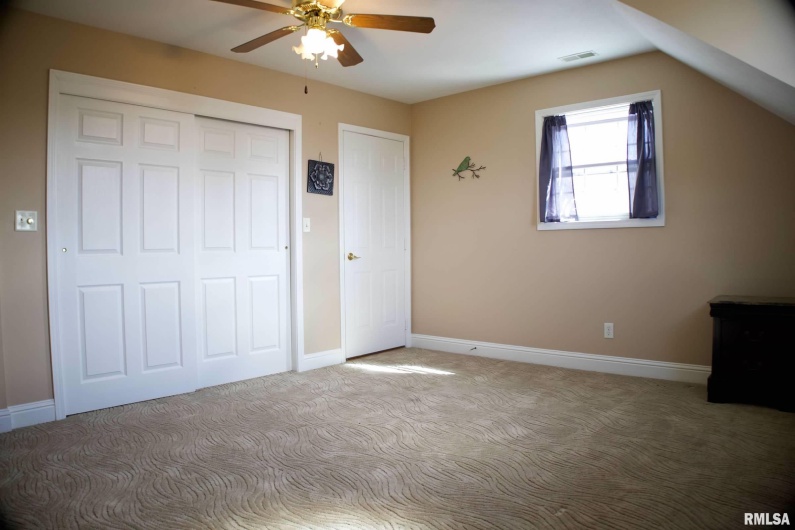 1338 Wagon Creek Road, Creal Springs, Illinois 62922, 3 Bedrooms Bedrooms, 0 ,3 BathroomsBathrooms,Residential,For Sale,Wagon Creek,0,RMAEB457431