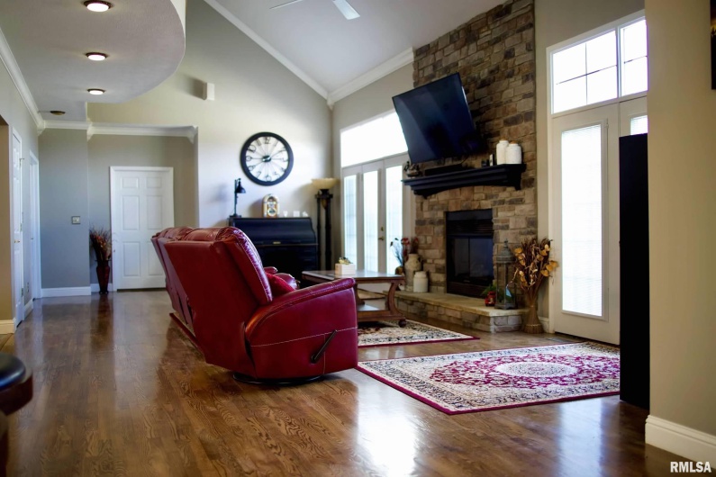1338 Wagon Creek Road, Creal Springs, Illinois 62922, 3 Bedrooms Bedrooms, 0 ,3 BathroomsBathrooms,Residential,For Sale,Wagon Creek,0,RMAEB457431