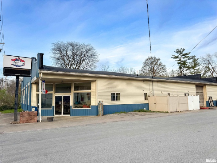 200 FRONT Street, Dongola, Illinois 62926, 0 , 0 ,0,Commercial Sale,For Sale,FRONT,0,RMAEB457441