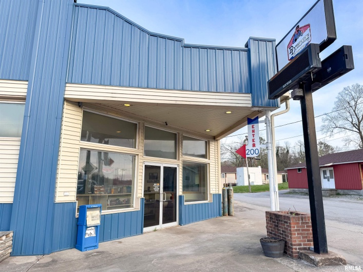 200 FRONT Street, Dongola, Illinois 62926, 0 , 0 ,0,Commercial Sale,For Sale,FRONT,0,RMAEB457441