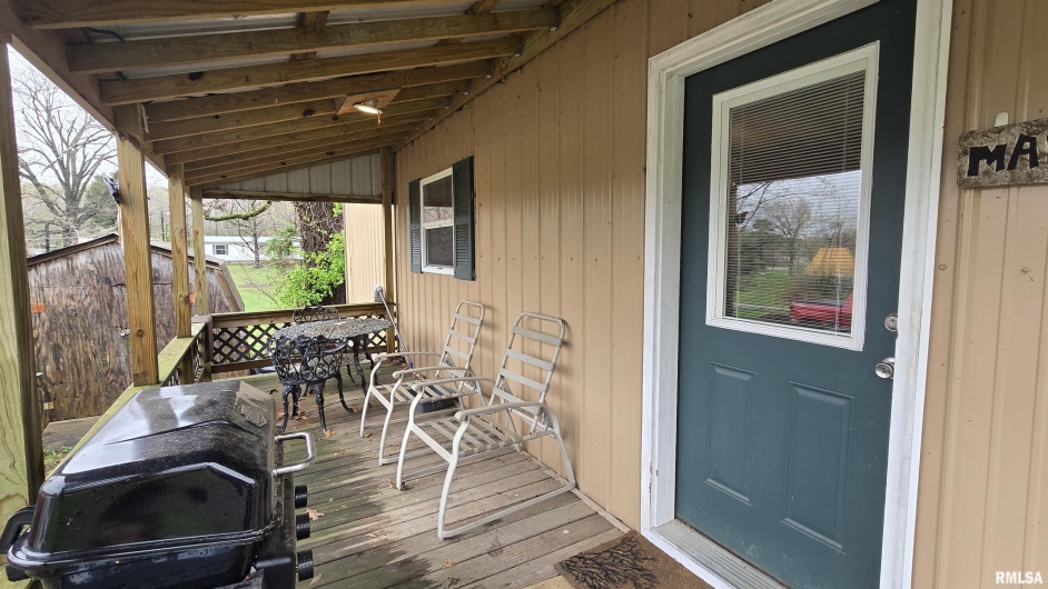 49 Route 34 Route, Rosiclare, Illinois 62982, 1 Bedroom Bedrooms, 0 ,1 BathroomBathrooms,Residential,For Sale,Route 34,0,RMAEB457442