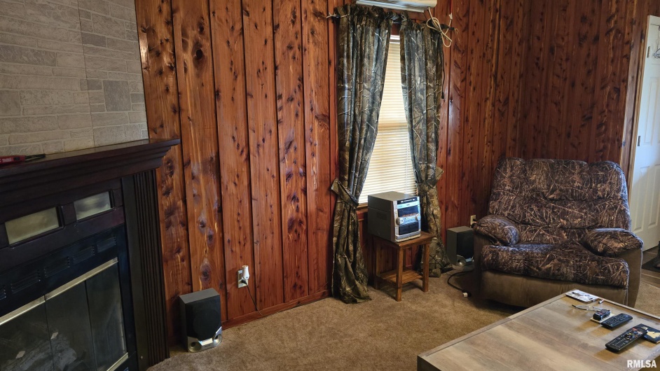 49 Route 34 Route, Rosiclare, Illinois 62982, 1 Bedroom Bedrooms, 0 ,1 BathroomBathrooms,Residential,For Sale,Route 34,0,RMAEB457442