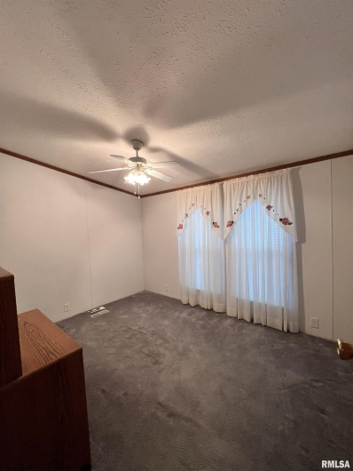 100 Little John Loop, Tunnel Hill, Illinois 62972, 3 Bedrooms Bedrooms, 0 ,2 BathroomsBathrooms,Residential,For Sale,Little John,0,RMAQC4262028