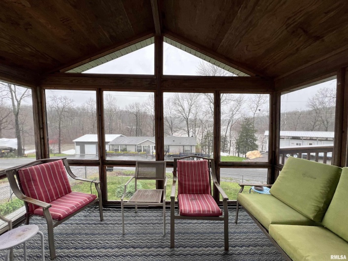 100 Little John Loop, Tunnel Hill, Illinois 62972, 3 Bedrooms Bedrooms, 0 ,2 BathroomsBathrooms,Residential,For Sale,Little John,0,RMAQC4262028