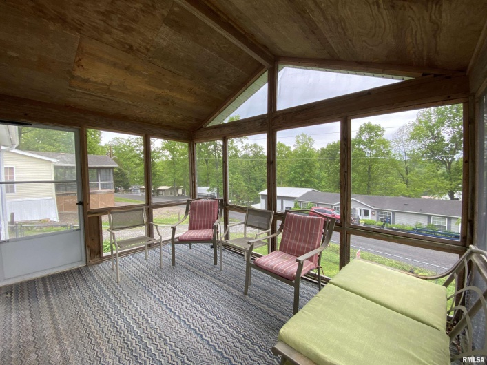 100 Little John Loop, Tunnel Hill, Illinois 62972, 3 Bedrooms Bedrooms, 0 ,2 BathroomsBathrooms,Residential,For Sale,Little John,0,RMAQC4262028