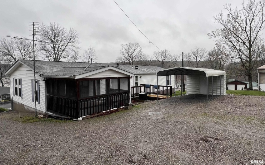 100 Little John Loop, Tunnel Hill, Illinois 62972, 3 Bedrooms Bedrooms, 0 ,2 BathroomsBathrooms,Residential,For Sale,Little John,0,RMAQC4262028