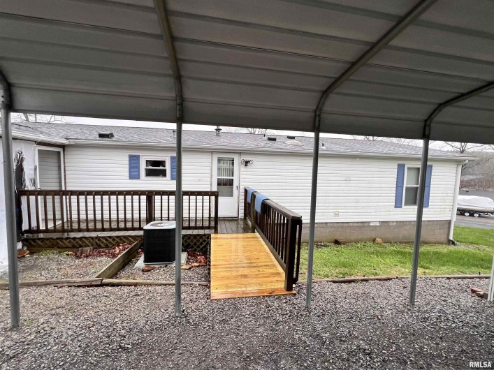 100 Little John Loop, Tunnel Hill, Illinois 62972, 3 Bedrooms Bedrooms, 0 ,2 BathroomsBathrooms,Residential,For Sale,Little John,0,RMAQC4262028