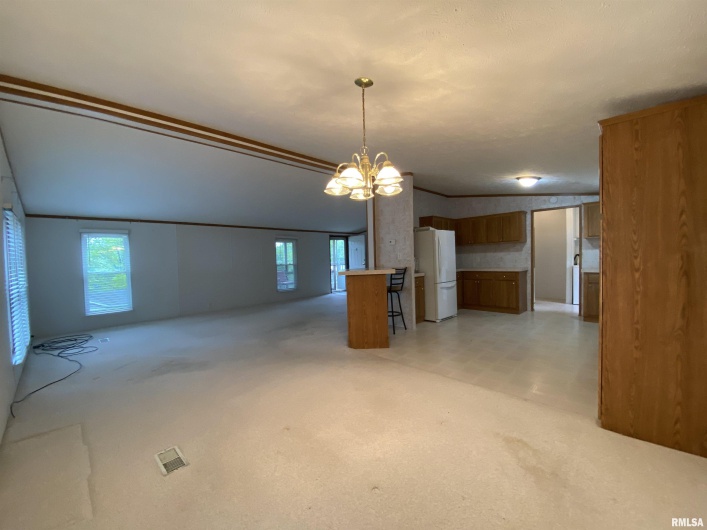 100 Little John Loop, Tunnel Hill, Illinois 62972, 3 Bedrooms Bedrooms, 0 ,2 BathroomsBathrooms,Residential,For Sale,Little John,0,RMAQC4262028