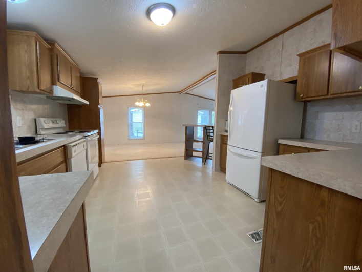 100 Little John Loop, Tunnel Hill, Illinois 62972, 3 Bedrooms Bedrooms, 0 ,2 BathroomsBathrooms,Residential,For Sale,Little John,0,RMAQC4262028
