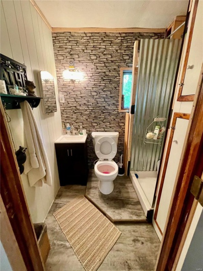 6405 Robin Lane, French Village, Missouri 63036, 1 Bedroom Bedrooms, 5 Rooms Rooms,1 BathroomBathrooms,Residential,For Sale,Robin,MAR25021591