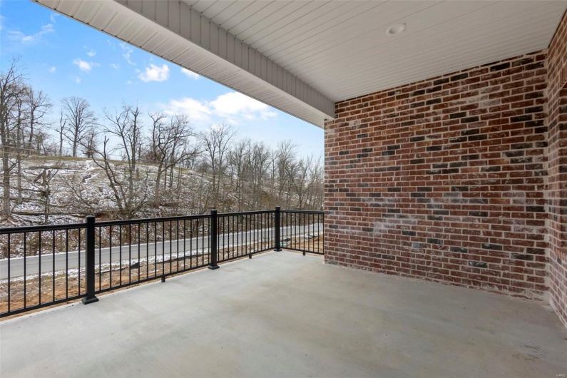 16 Creekside Way, Cape Girardeau, Missouri 63701, 4 Bedrooms Bedrooms, 4 Rooms Rooms,3 BathroomsBathrooms,Residential,For Sale,Creekside,MAR25021593