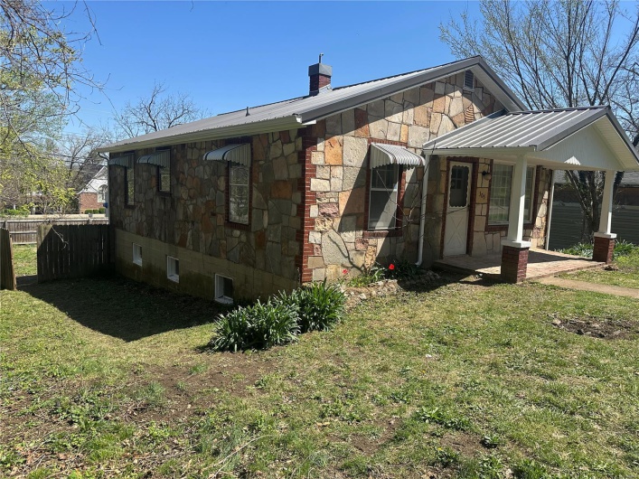 305 Shepherd Street, Ironton, Missouri 63650, 2 Bedrooms Bedrooms, 7 Rooms Rooms,1 BathroomBathrooms,Residential,For Sale,Shepherd,MAR25021710