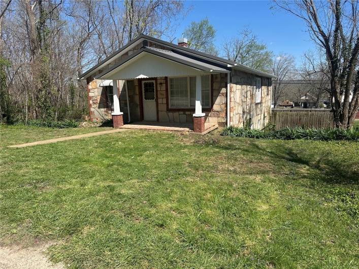 305 Shepherd Street, Ironton, Missouri 63650, 2 Bedrooms Bedrooms, 7 Rooms Rooms,1 BathroomBathrooms,Residential,For Sale,Shepherd,MAR25021710
