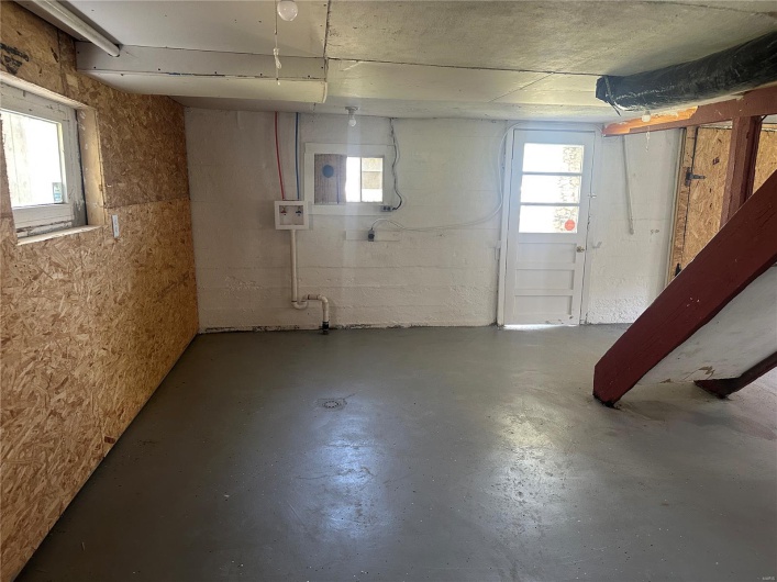 305 Shepherd Street, Ironton, Missouri 63650, 2 Bedrooms Bedrooms, 7 Rooms Rooms,1 BathroomBathrooms,Residential,For Sale,Shepherd,MAR25021710
