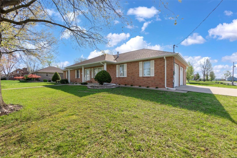 413 Huber Road, Perryville, Missouri 63775, 3 Bedrooms Bedrooms, 5 Rooms Rooms,2 BathroomsBathrooms,Residential,For Sale,Huber,MAR25020823
