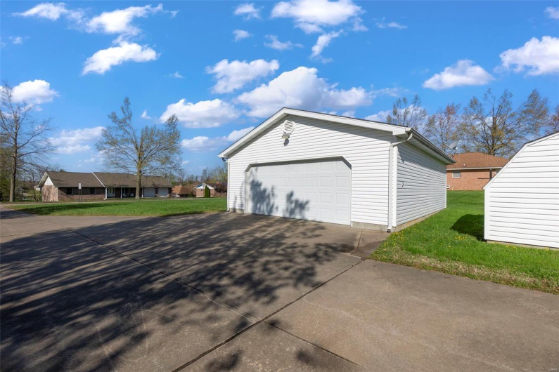 413 Huber Road, Perryville, Missouri 63775, 3 Bedrooms Bedrooms, 5 Rooms Rooms,2 BathroomsBathrooms,Residential,For Sale,Huber,MAR25020823