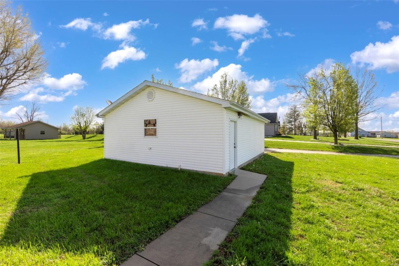 413 Huber Road, Perryville, Missouri 63775, 3 Bedrooms Bedrooms, 5 Rooms Rooms,2 BathroomsBathrooms,Residential,For Sale,Huber,MAR25020823