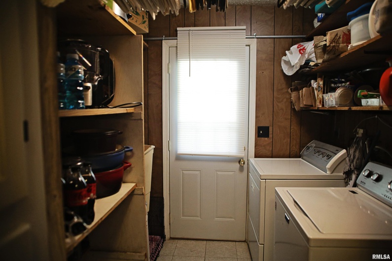 11648 Trolley Line Road, Marion, Illinois 62959, 3 Bedrooms Bedrooms, 0 ,2 BathroomsBathrooms,Residential,For Sale,Trolley Line,0,RMAEB457451