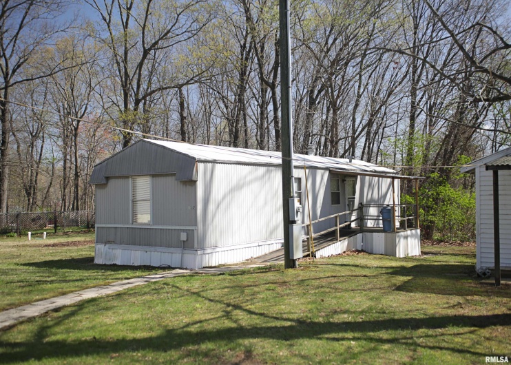 11648 Trolley Line Road, Marion, Illinois 62959, 3 Bedrooms Bedrooms, 0 ,2 BathroomsBathrooms,Residential,For Sale,Trolley Line,0,RMAEB457451