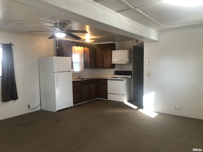 11648 Trolley Line Road, Marion, Illinois 62959, 3 Bedrooms Bedrooms, 0 ,2 BathroomsBathrooms,Residential,For Sale,Trolley Line,0,RMAEB457451
