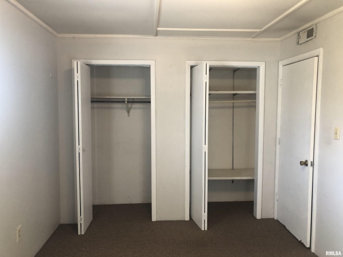 11648 Trolley Line Road, Marion, Illinois 62959, 3 Bedrooms Bedrooms, 0 ,2 BathroomsBathrooms,Residential,For Sale,Trolley Line,0,RMAEB457451