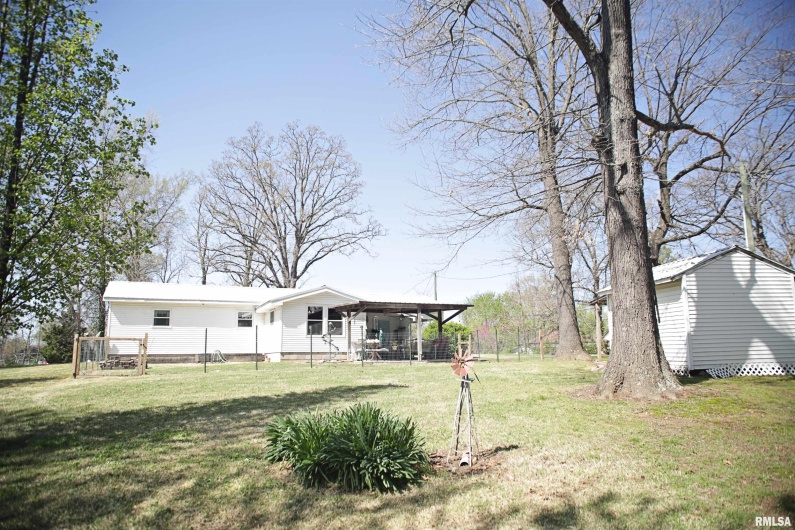 11648 Trolley Line Road, Marion, Illinois 62959, 3 Bedrooms Bedrooms, 0 ,2 BathroomsBathrooms,Residential,For Sale,Trolley Line,0,RMAEB457451