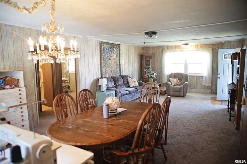11648 Trolley Line Road, Marion, Illinois 62959, 3 Bedrooms Bedrooms, 0 ,2 BathroomsBathrooms,Residential,For Sale,Trolley Line,0,RMAEB457451