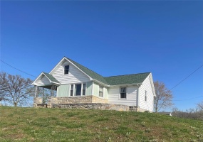 101 Graham Street, Marble Hill, Missouri 63764, 4 Bedrooms Bedrooms, 9 Rooms Rooms,2 BathroomsBathrooms,Residential,For Sale,Graham,MAR25021813