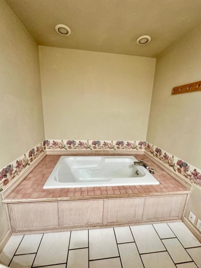 209 Davis, East Prairie, Missouri 63845, 2 Bedrooms Bedrooms, 7 Rooms Rooms,2 BathroomsBathrooms,Residential,For Sale,Davis,MAR25021785