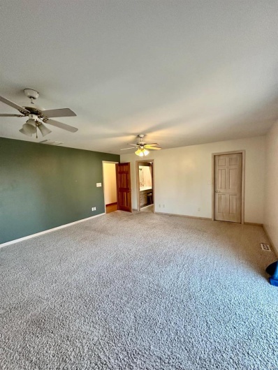 209 Davis, East Prairie, Missouri 63845, 2 Bedrooms Bedrooms, 7 Rooms Rooms,2 BathroomsBathrooms,Residential,For Sale,Davis,MAR25021785