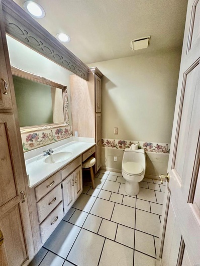 209 Davis, East Prairie, Missouri 63845, 2 Bedrooms Bedrooms, 7 Rooms Rooms,2 BathroomsBathrooms,Residential,For Sale,Davis,MAR25021785