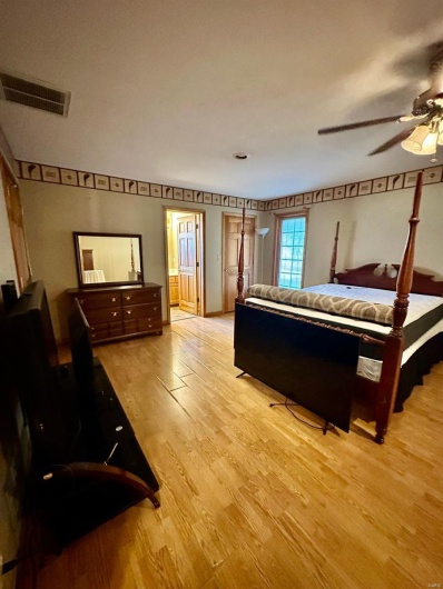 209 Davis, East Prairie, Missouri 63845, 2 Bedrooms Bedrooms, 7 Rooms Rooms,2 BathroomsBathrooms,Residential,For Sale,Davis,MAR25021785