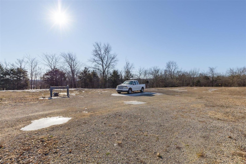 7319 Raider Road, Bonne Terre, Missouri 63628, ,Commercial Sale,For Sale,Raider,MAR25003011