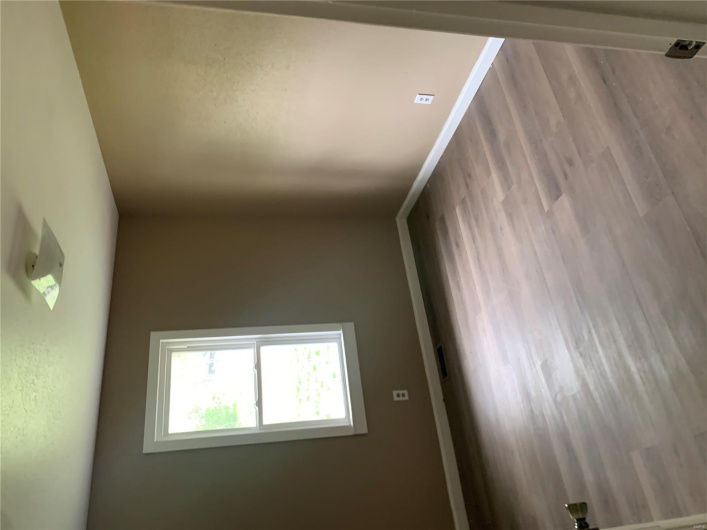 200 Easton Street, Bonne Terre, Missouri 63628, 3 Bedrooms Bedrooms, 5 Rooms Rooms,1 BathroomBathrooms,Residential,For Sale,Easton,MAR25021578