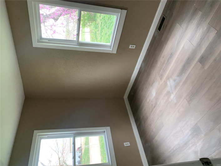 200 Easton Street, Bonne Terre, Missouri 63628, 3 Bedrooms Bedrooms, 5 Rooms Rooms,1 BathroomBathrooms,Residential,For Sale,Easton,MAR25021578